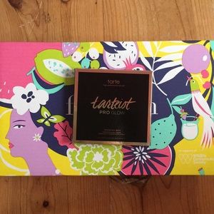 Tarte tarteist glow highlight and contour palette